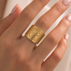 anello a cerchi dorato (copia)